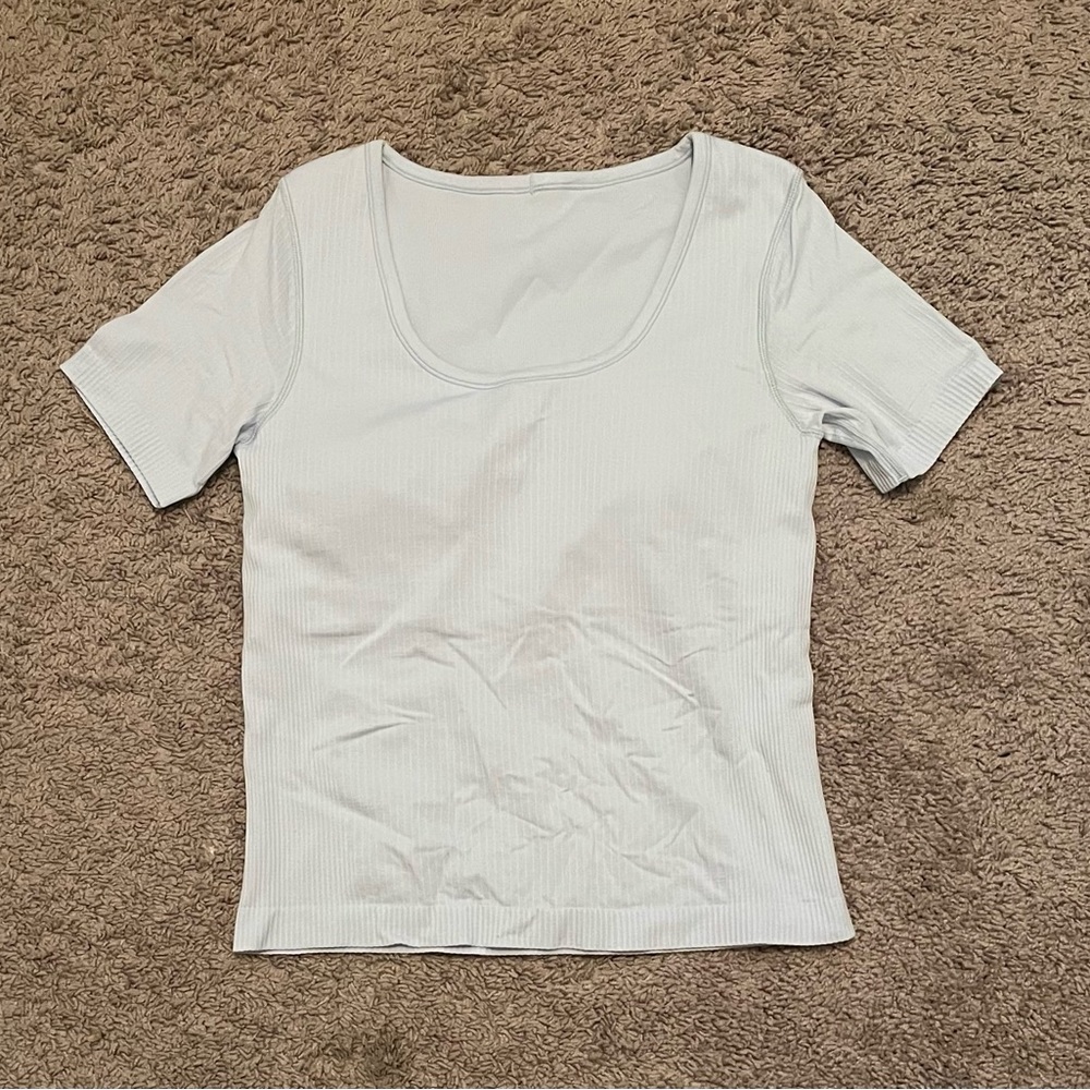 Lululemon Ebb to Street Short Sleeve Shirt - Pastel Blue in Sz. 10